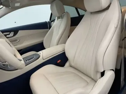 Photo 14 Mercedes Classe E  Coupé 220 d 9G-Tronic