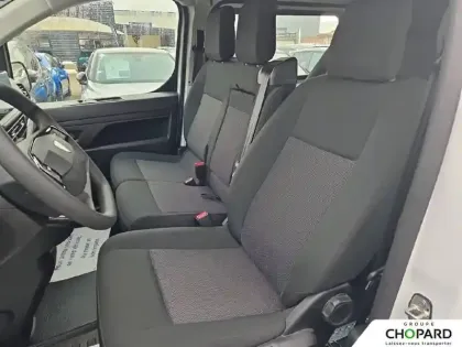 Photo 31 Peugeot Expert  FGN M BLUEHDI 145 S&S EAT8