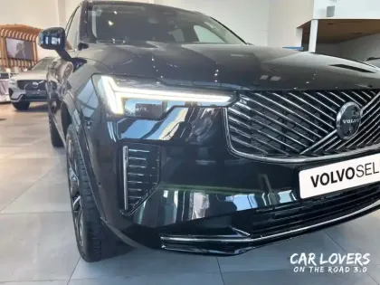 Photo 26 Volvo Xc90  T8 AWD Hybride Rechargeable 455 ch Geartronic 8 7pl