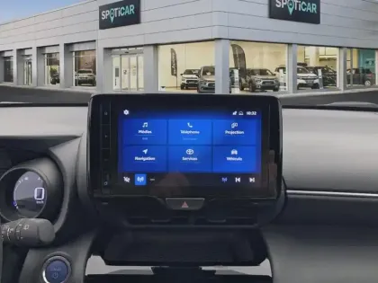 Photo 10 Toyota Yaris  Cross Hybride 116h 2WD Dynamic