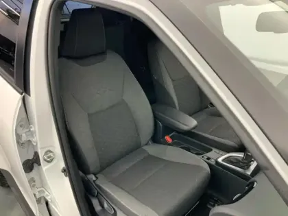 Photo 8 Toyota Yaris  Cross Hybride 116h 2WD Dynamic