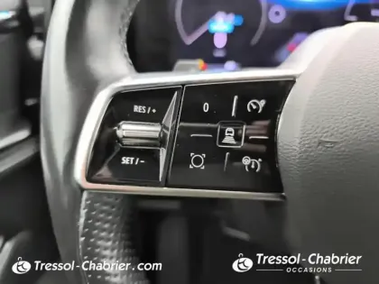 Photo 18 Renault Austral  E-Tech hybrid 200 Iconic