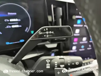 Photo 23 Renault Austral  E-Tech hybrid 200 Iconic