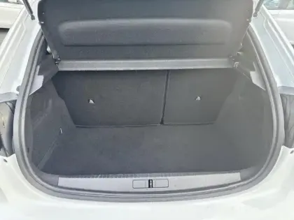 Photo 6 Peugeot 208  BlueHDi 100 S&S BVM6 Style