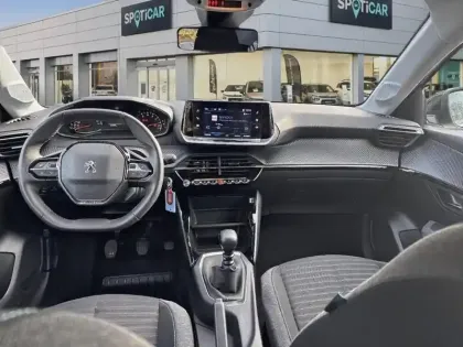 Photo 8 Peugeot 208  BlueHDi 100 S&S BVM6 Style