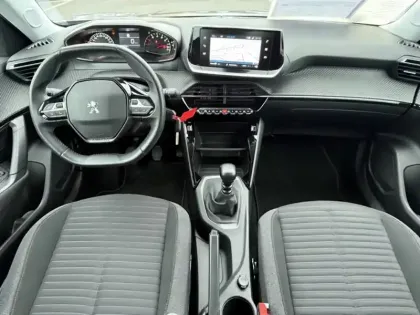 Photo 3 Peugeot 2008 Active Pack 1.2 101 ch