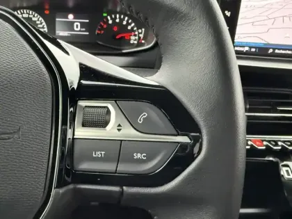 Photo 10 Peugeot 2008 Active Pack 1.2 101 ch