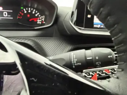 Photo 21 Peugeot 2008 Active Pack 1.2 101 ch