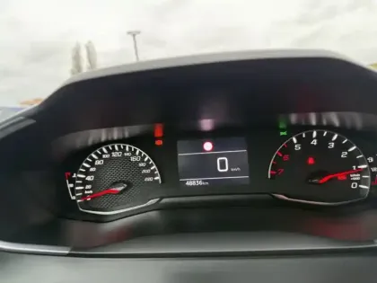 Photo 13 Peugeot 2008 Active Pack 1.2 101 ch