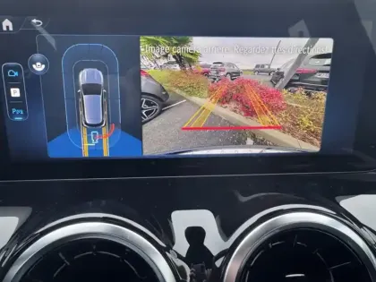 Photo 14 Mercedes GLA 250 e Hybrid EQ Business Line