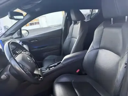 Photo 12 Toyota C-HR 1.2 T 2WD GRAPHIC