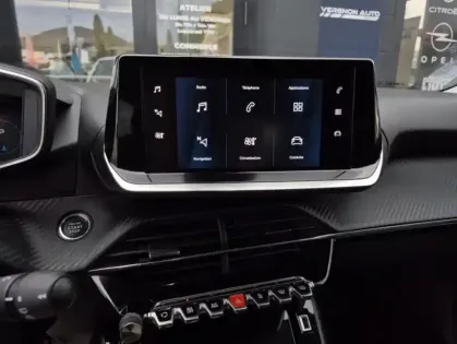 Photo 23 Peugeot 2008 II PureTech 130 S&amp;S EAT8 ALLURE PACK