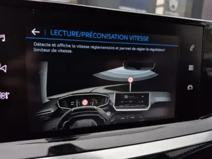 Photo 28 Peugeot 2008 II PureTech 130 S&amp;S EAT8 ALLURE PACK