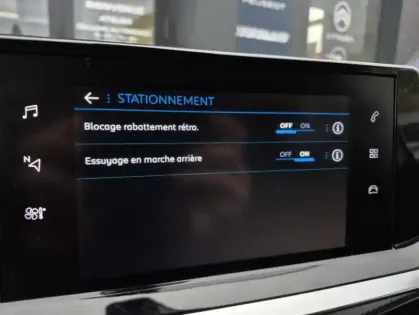 Photo 26 Peugeot 2008 II PureTech 130 S&amp;S EAT8 ALLURE PACK