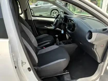 Photo 32 Toyota Aygo 1.0 VVT-i 72 Dynamic