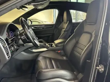 Photo 28 Porsche Cayenne  Coupé 4.0 V8 680ch Turbo S E-Hybrid