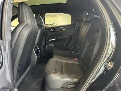 Photo 26 Porsche Cayenne  Coupé 4.0 V8 680ch Turbo S E-Hybrid