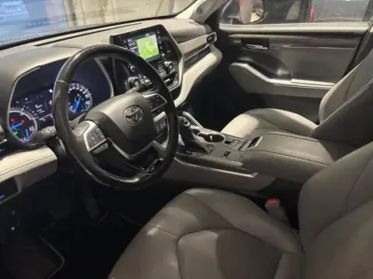 Photo 4 Toyota Highlander  2.5 Hybrid 248ch Design Business AWD-I MY22