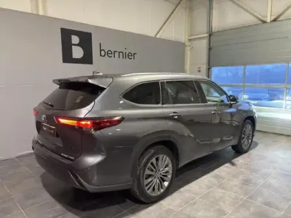 Photo 1 Toyota Highlander  2.5 Hybrid 248ch Design Business AWD-I MY22