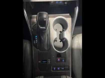 Photo 12 Toyota Highlander  2.5 Hybrid 248ch Design Business AWD-I MY22