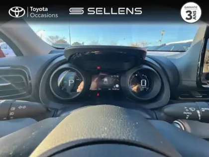 Photo 13 Toyota Yaris  116h Design 5p MY22