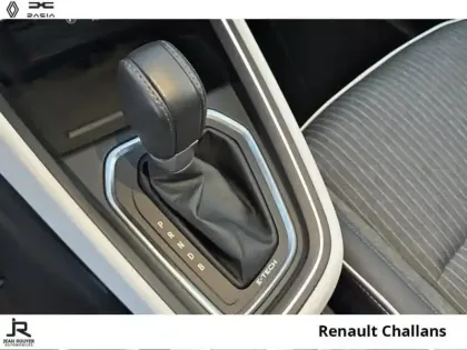 Photo 5 Renault Clio  1.6 E-Tech hybride 140ch Intens -21N