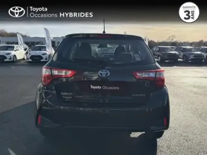 Photo 3 Toyota Yaris  100h France Business 5p RC19