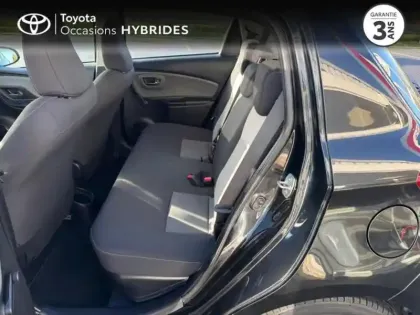 Photo 6 Toyota Yaris  100h France Business 5p RC19