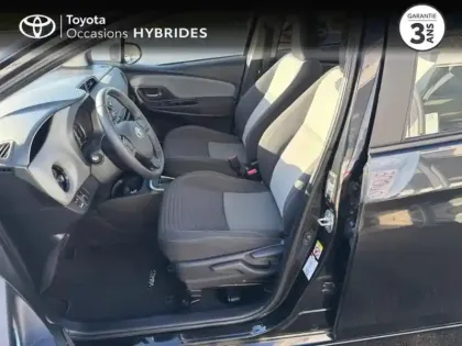 Photo 5 Toyota Yaris  100h France Business 5p RC19