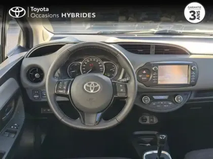 Photo 7 Toyota Yaris  100h France Business 5p RC19