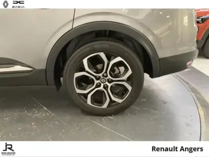 Photo 7 Renault Arkana  E-Tech hybride 145ch Intens