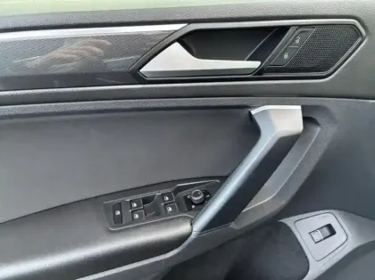 Photo 10 Volkswagen Tiguan  2.0 TDI 150ch Match DSG7 Euro6d-T