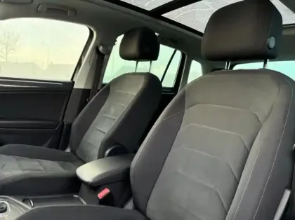 Photo 12 Volkswagen Tiguan  2.0 TDI 150ch Match DSG7 Euro6d-T