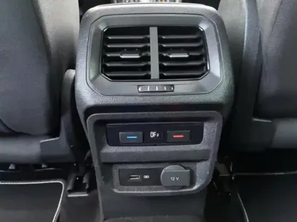 Photo 8 Volkswagen Tiguan  2.0 TDI 150ch Match DSG7 Euro6d-T