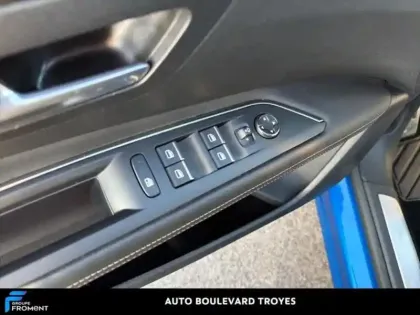 Photo 14 Peugeot 3008  HYBRID4 300ch GT Pack e-EAT8