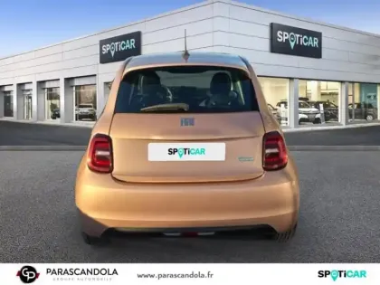 Photo 7 Fiat 500  e 118ch Icône Plus (Pack Magic Eye)