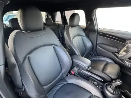 Photo 14 Mini Mini  5 Portes Cooper 136ch Edition Premium BVA7