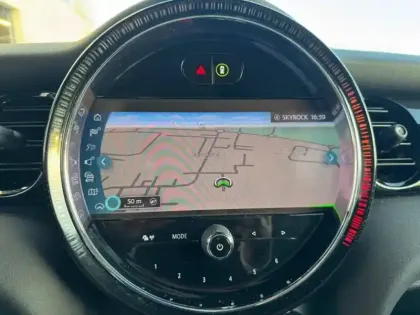 Photo 6 Mini Mini  5 Portes Cooper 136ch Edition Premium BVA7