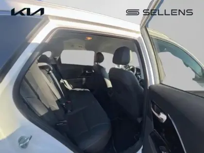 Photo 6 Kia Niro  1.6 GDi 105ch ISG + électrique 43.5ch Lounge DCT6 MY22