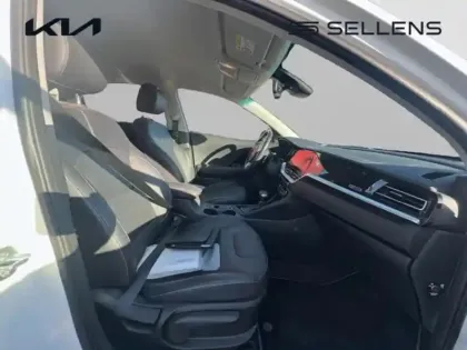 Photo 5 Kia Niro  1.6 GDi 105ch ISG + électrique 43.5ch Lounge DCT6 MY22