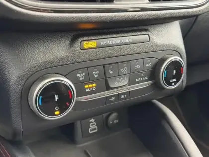 Photo 14 Ford Kuga  2.5 Duratec 190ch FHEV E85 ST-Line X BVA