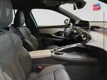 Photo 4 Peugeot 3008  1.2 Hybrid 145ch GT e-DCS6