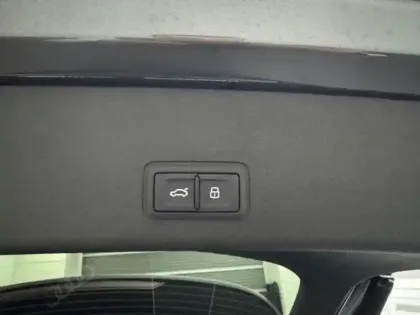 Photo 7 Audi Q3  1.5 e-hybrid 272ch S line S tronic 6