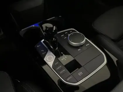 Photo 11 BMW Serie 1 Série 1 118iA 136ch M Sport DKG7