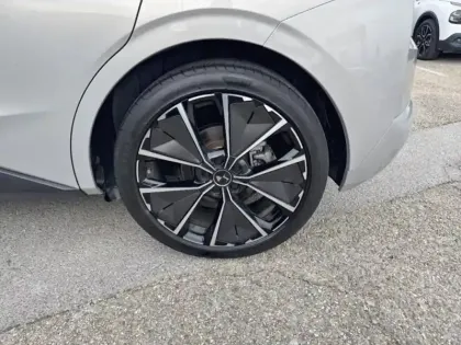 Photo 10 DS DS 4  E-TENSE 225ch Rivoli