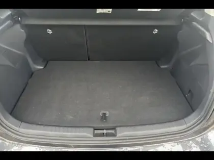 Photo 8 Toyota Yaris  116h Dynamic 5p MC24