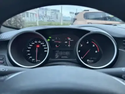 Photo 11 Alfa Romeo Giulietta  1.6 JTDm 120ch Sprint S/S MY20