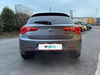 Photo 4 Alfa Romeo Giulietta  1.6 JTDm 120ch Sprint S/S MY20