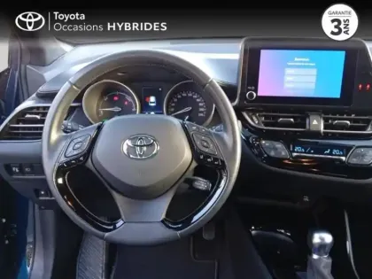 Photo 8 Toyota C-HR  2.0 Hybride 184ch Design Ultimate E-CVT
