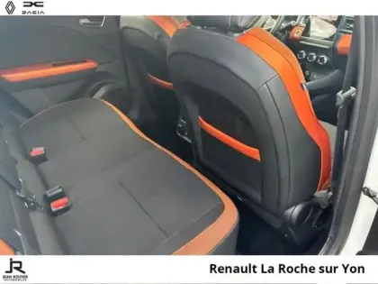 Photo 13 Renault Captur  1.0 TCe 100ch Intens - 20